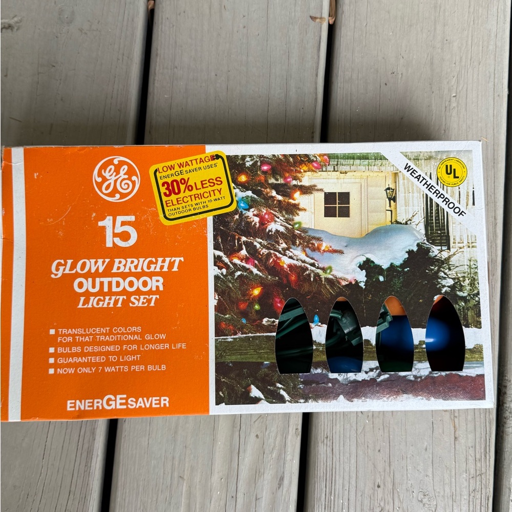 GE Glow Bright Outdoor Light Set